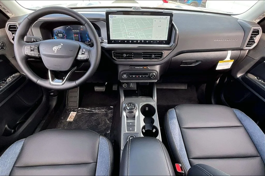 New 2025 Azure Gray Metallic Tri-Coat Ford Outer Banks® image 14