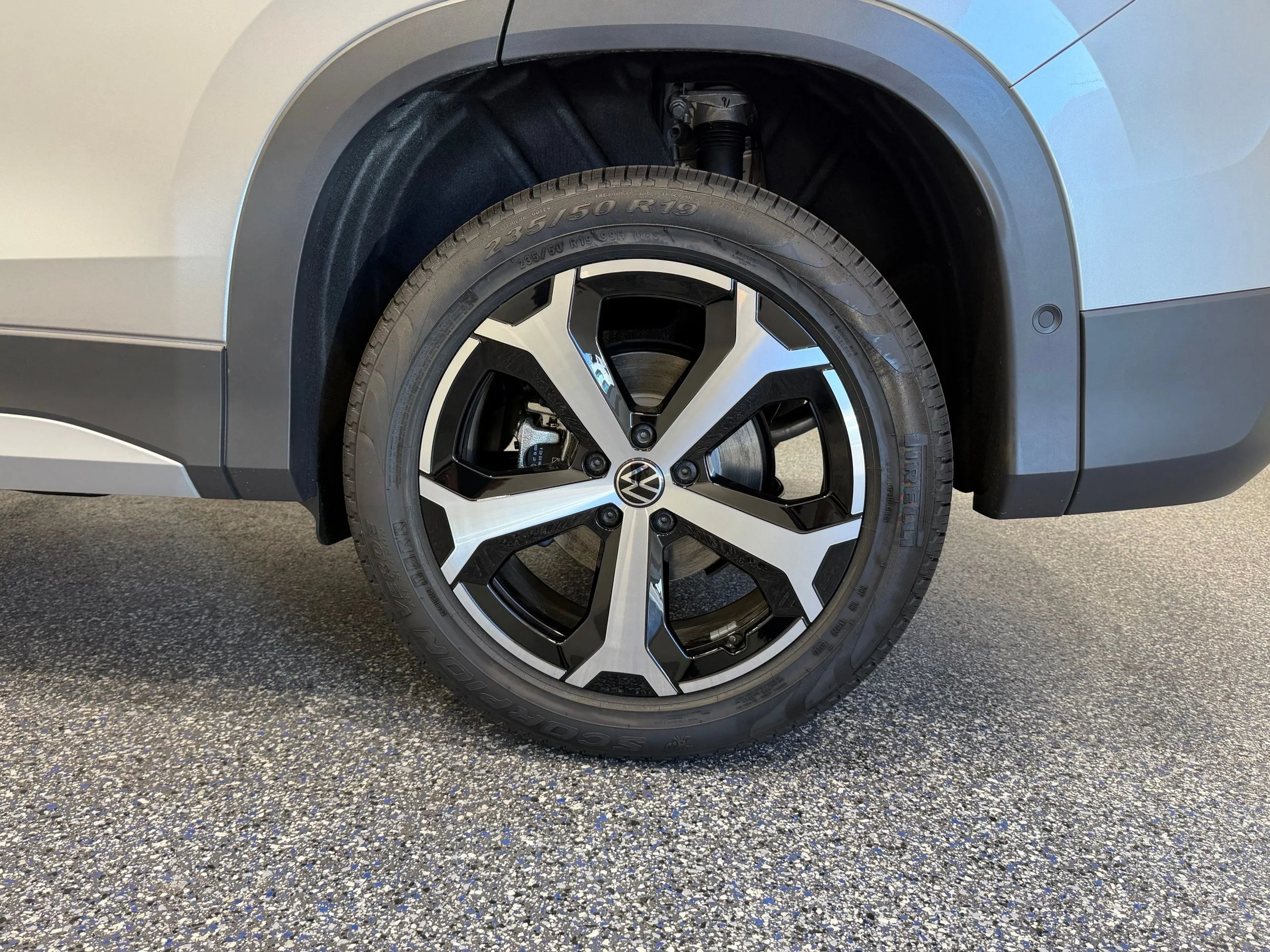 New 2026 Silver Volkswagen 2.0T SE image 13