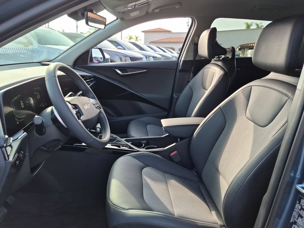 New 2026 Mineral Blue Kia EX image 19