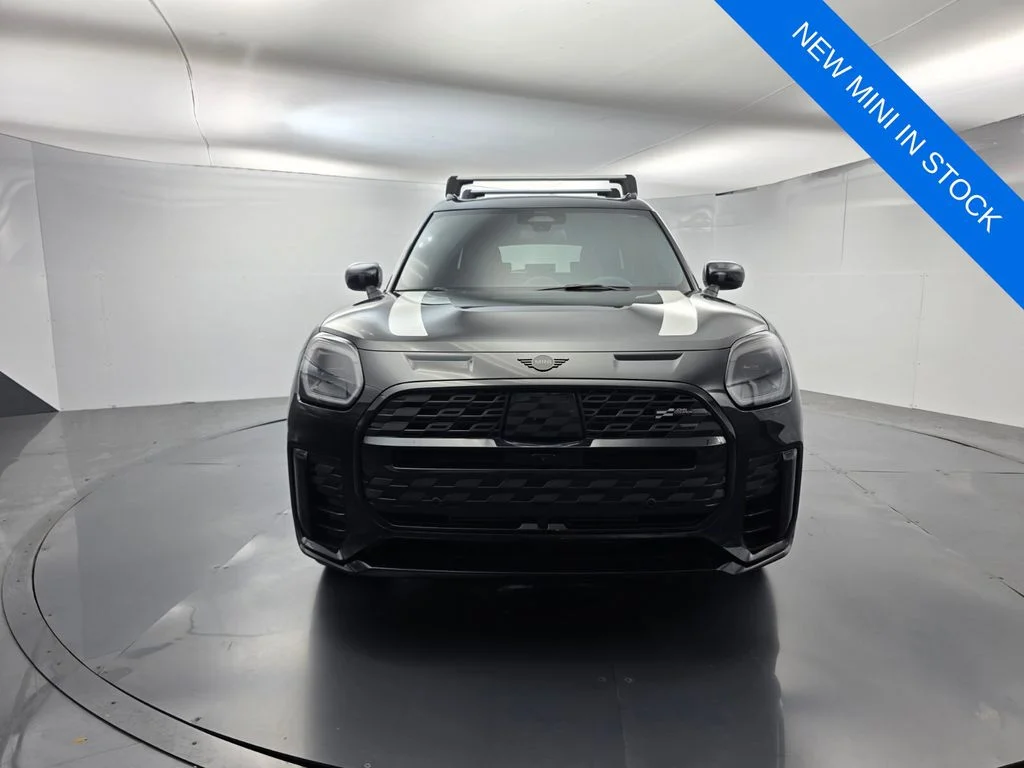 New 2026 Black MINI Iconic image 2