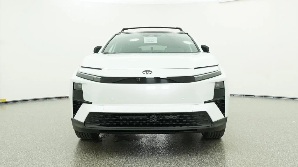 New 2026 Wind Chill Pearl Toyota XSE image 45