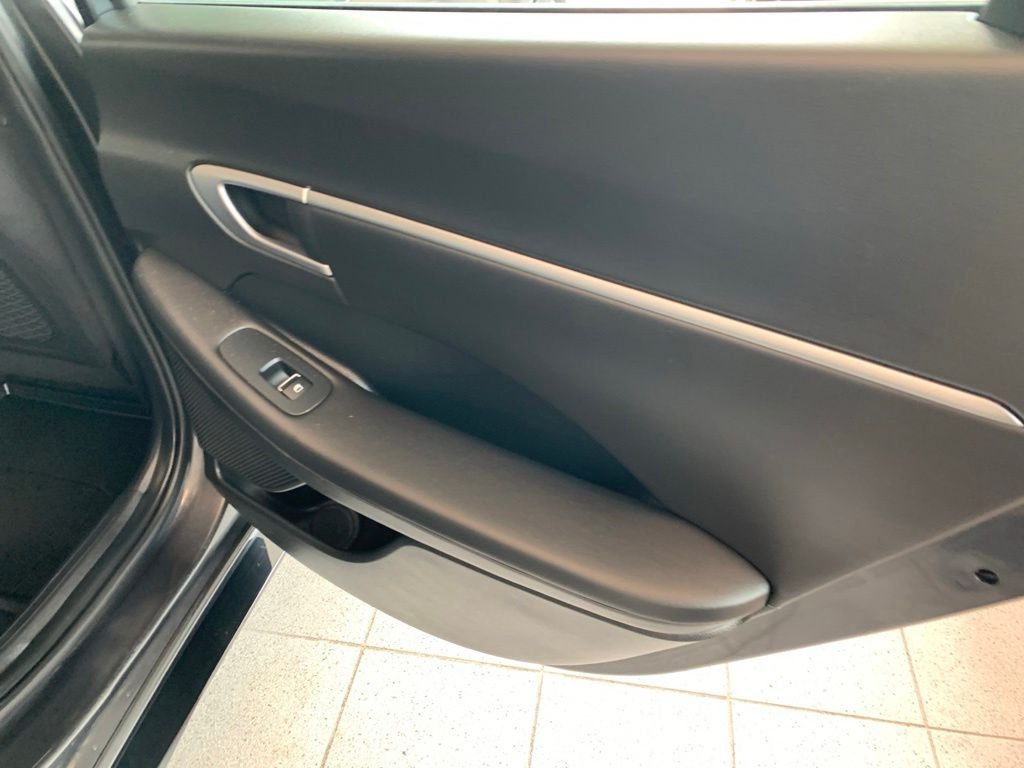 2024 Hyundai Sonata Hybrid SEL - Photo 18