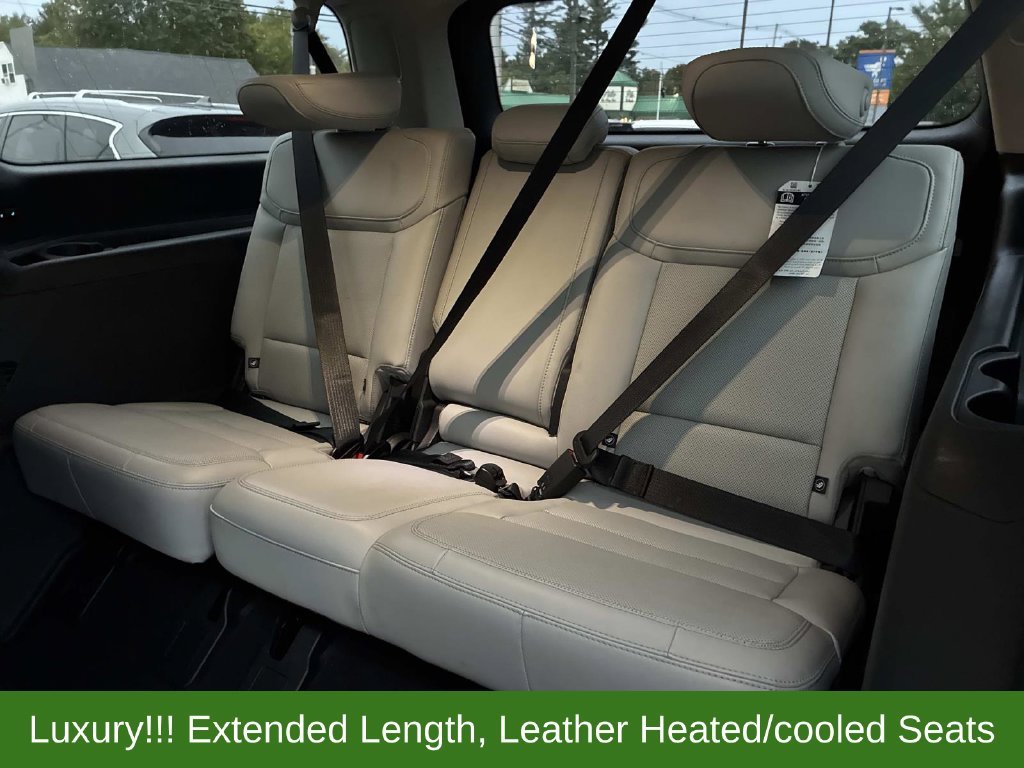 Used 2025 Black Ford Platinum image 18
