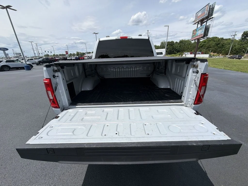 Used 2022 White Ford XLT image 28