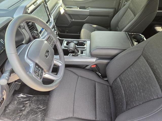 New 2026 Carbonized Gray Metallic Ford XLT image 28