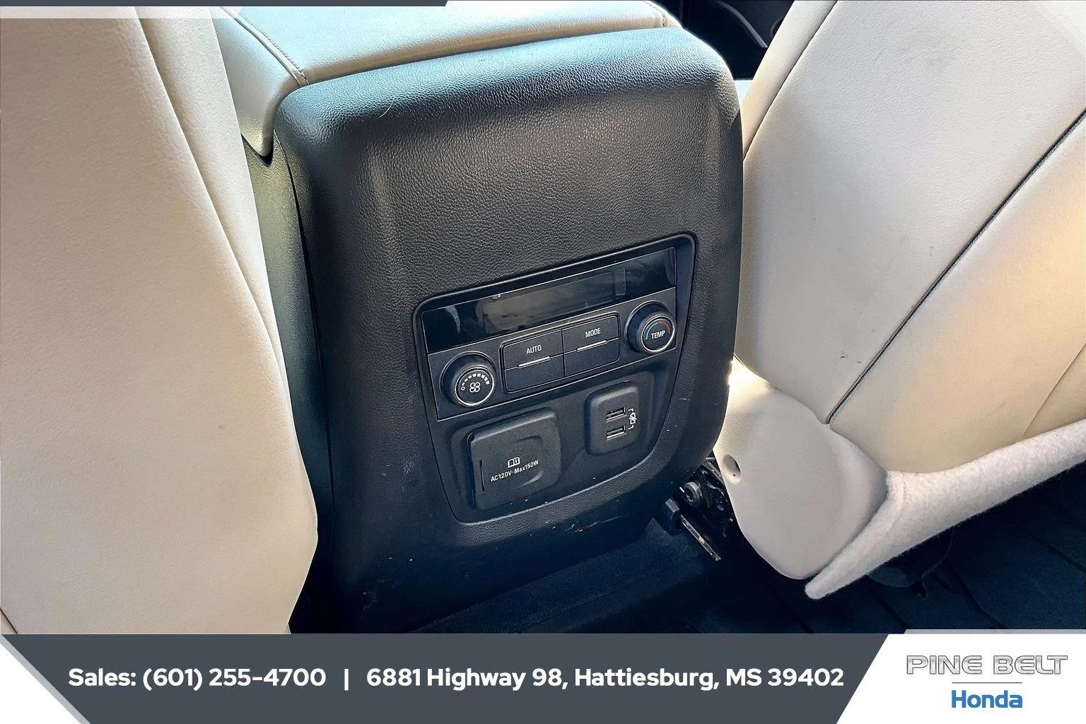 Used 2021 White Frost Tricoat Buick Essence image 25