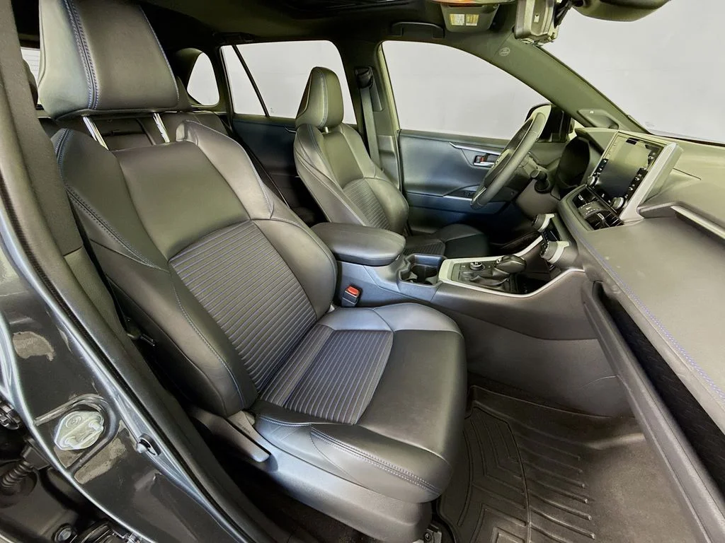 Used 2019 Magnetic Gray Metallic Toyota XSE image 29