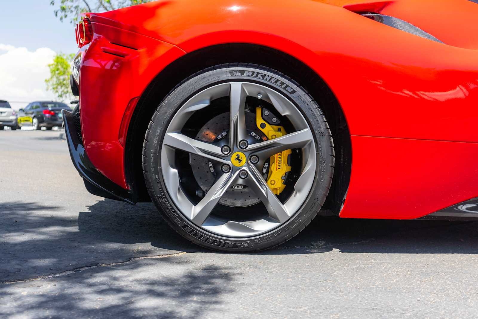 Used 2021  Ferrari  image 9