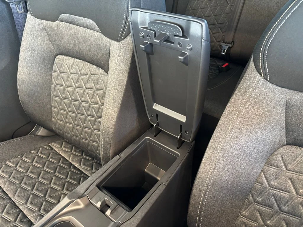 New 2026 Super Black Nissan SV image 19