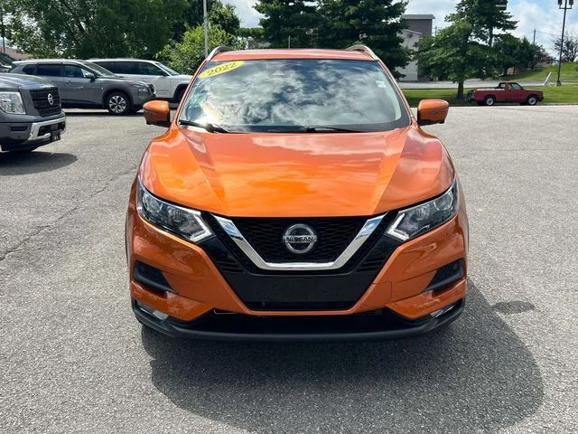 Used 2022 Orange Nissan SV image 8