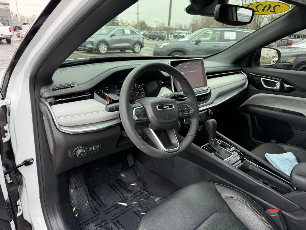 Used 2023 White Jeep Limited image 14