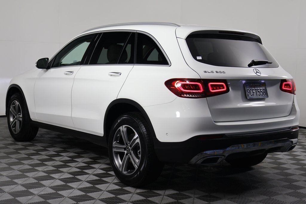 Certified Used 2022 Polar White Mercedes-Benz GLC 300 image 6