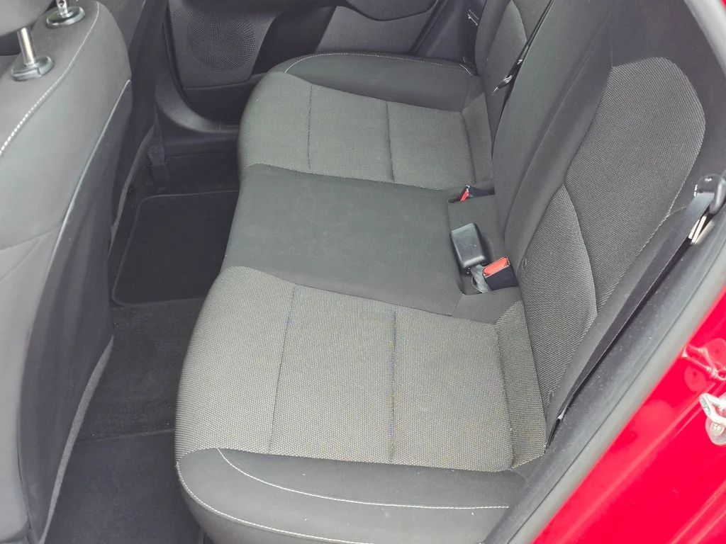 Used 2023 Red Kia LXS image 31
