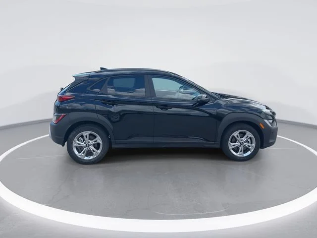 Used 2023 Black Hyundai SEL image 8