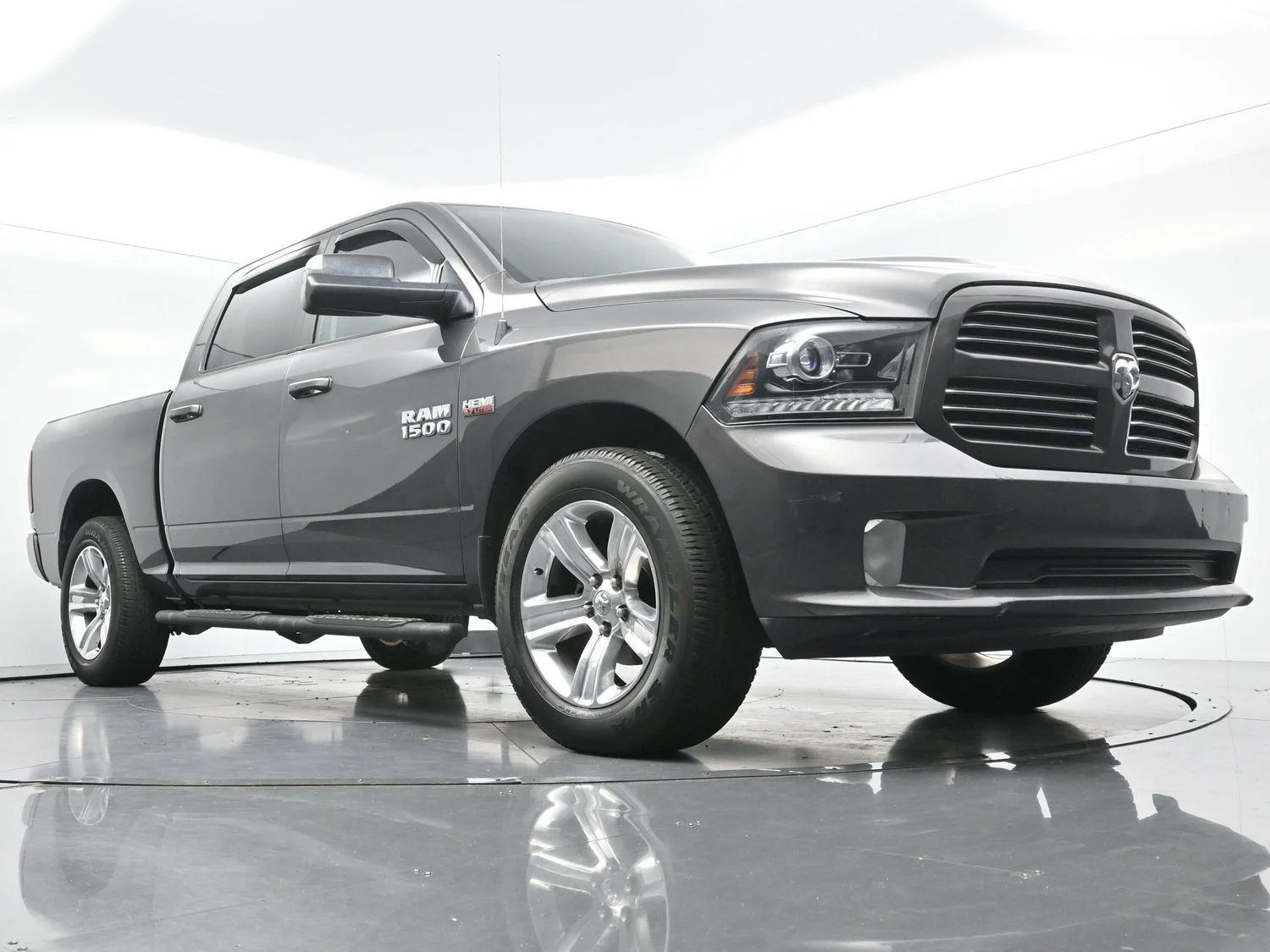 Used 2017 Granite Crystal Metallic Clearcoat Ram Sport image 41