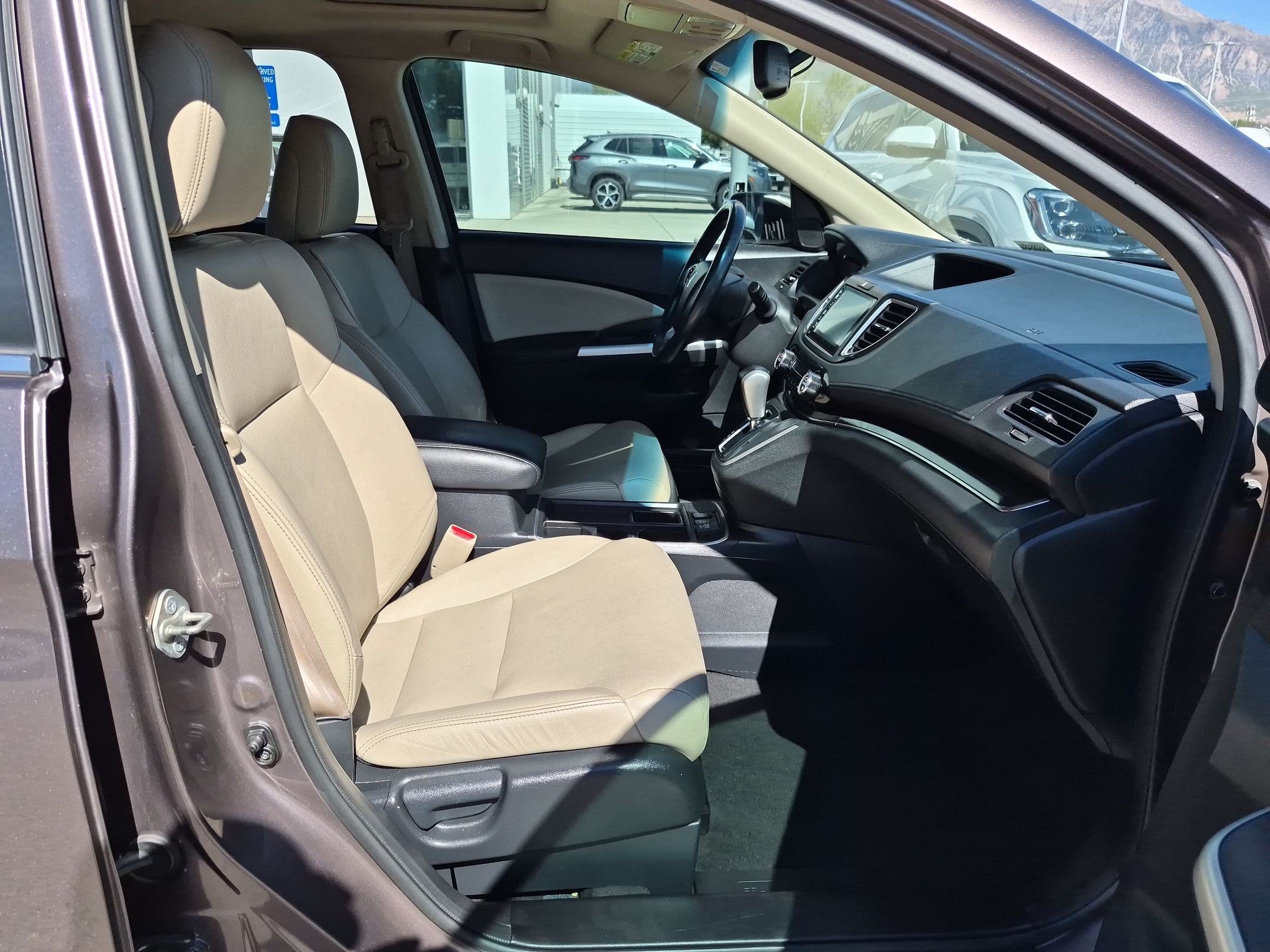 Used 2016 Brown Honda EX-L image 30