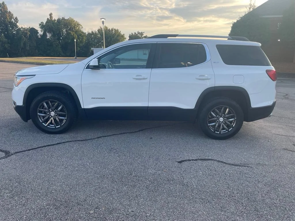 Used 2017 SUMMIT WHITE GMC SLT image 4