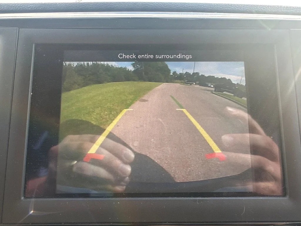 Used 2019 Gray Chrysler Touring L image 8