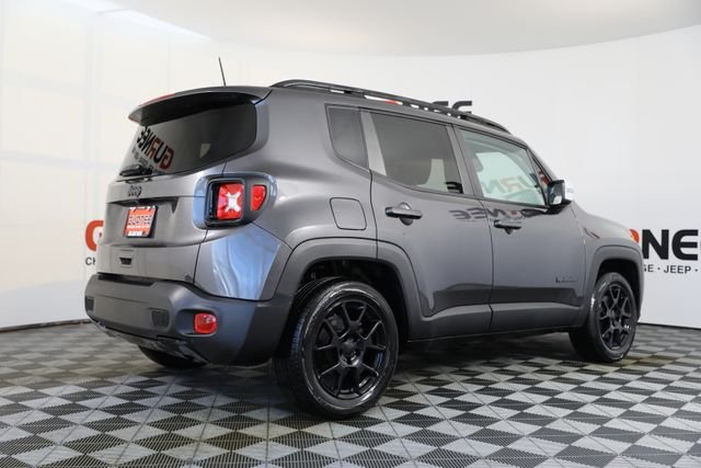 Used 2019 Gray Jeep Latitude image 29