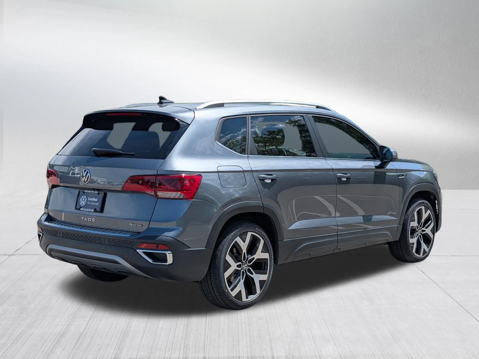 Certified Used 2023 Platinum Gray Metallic Volkswagen SEL image 7