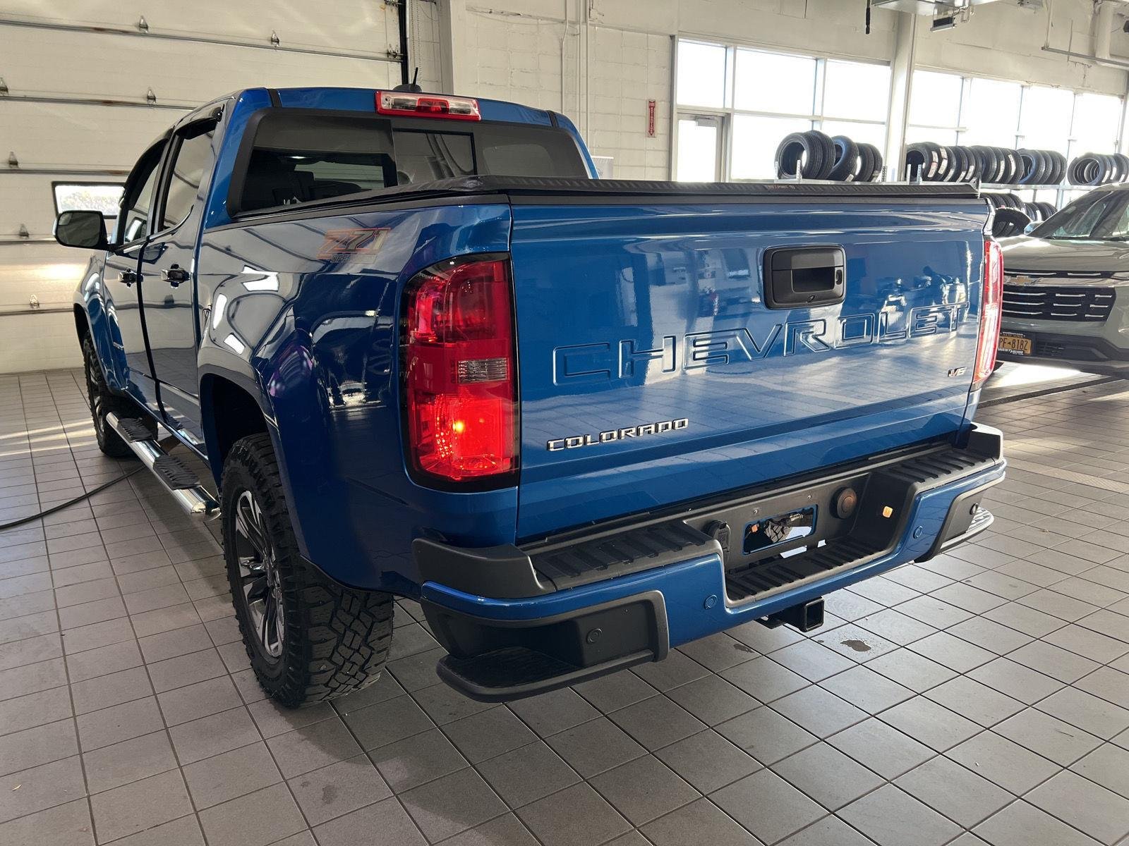 Used 2022 Bright Blue Metallic Chevrolet 4WD Z71 image 5