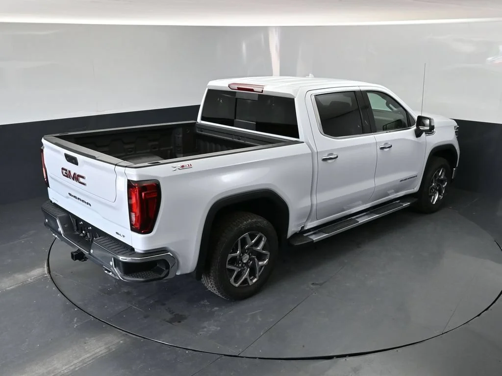2026 GMC Sierra 1500 SLT - Photo 35