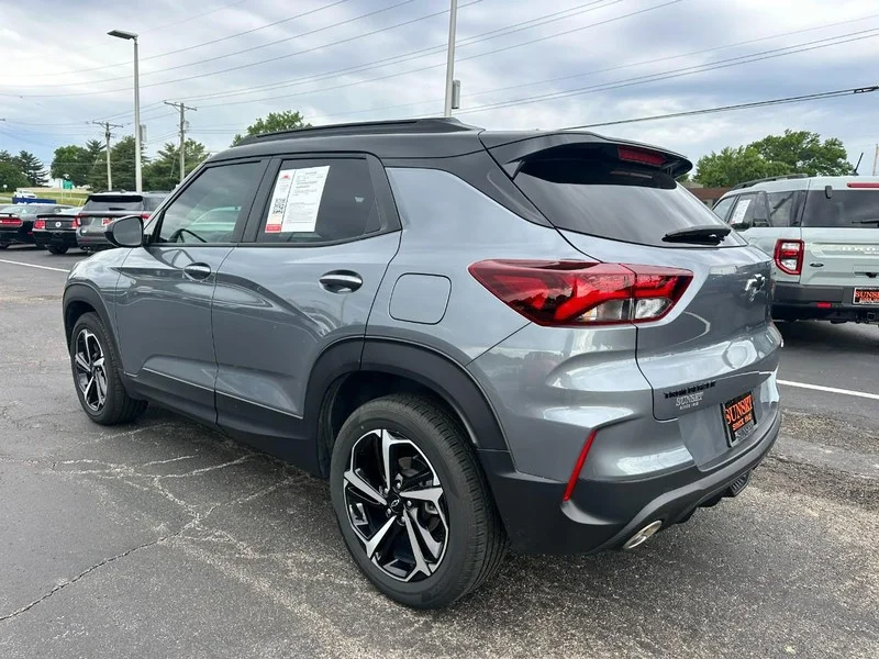Used 2022  Chevrolet RS image 6
