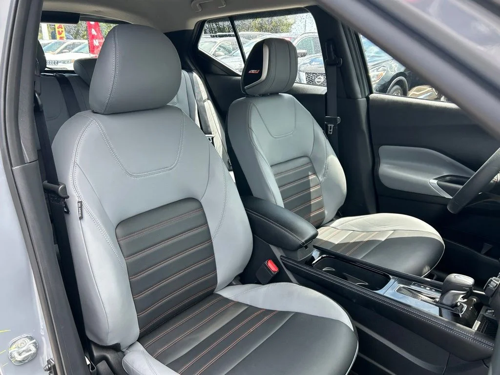 Used 2024 Boulder Gray Metallic Nissan SR image 42