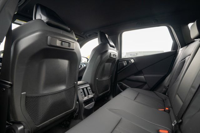 2026 BMW X3 30 - Photo 14