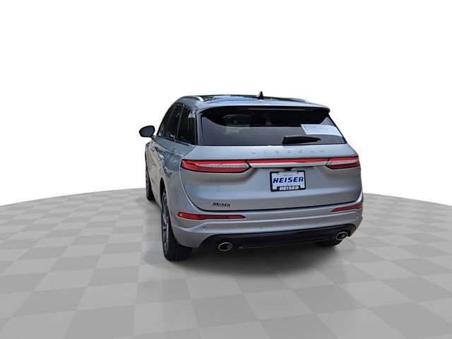 Used 2024 Silver Lincoln Grand Touring image 7