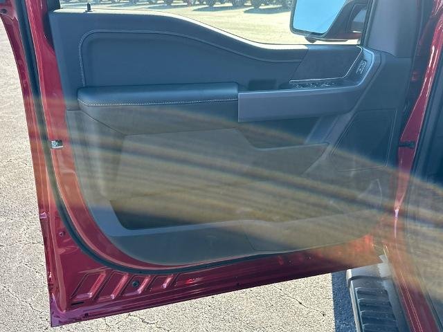 New 2025 Rapid Red Metallic Tinted Clearcoat Ford XLT image 10