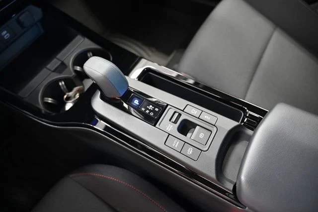 2026 Toyota Prius Plug-in Hybrid SE - Photo 18