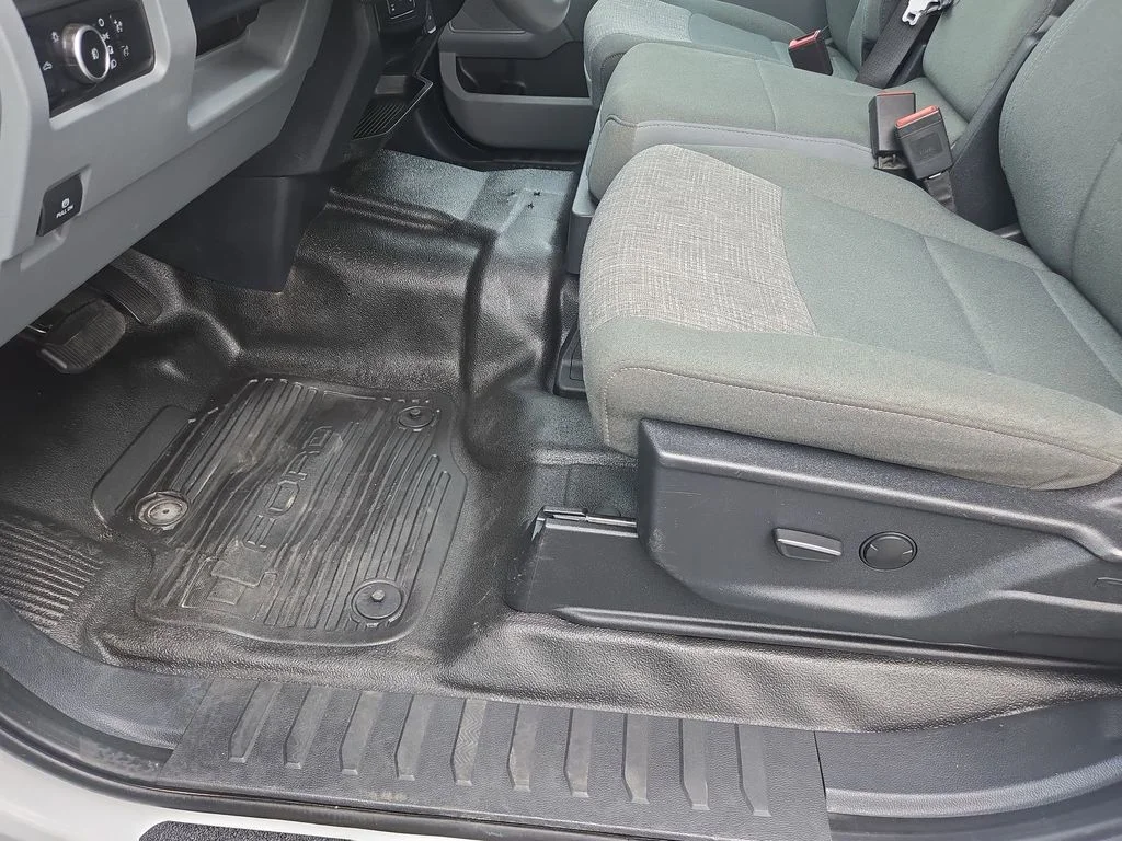Used 2023 White Ford XLT image 26