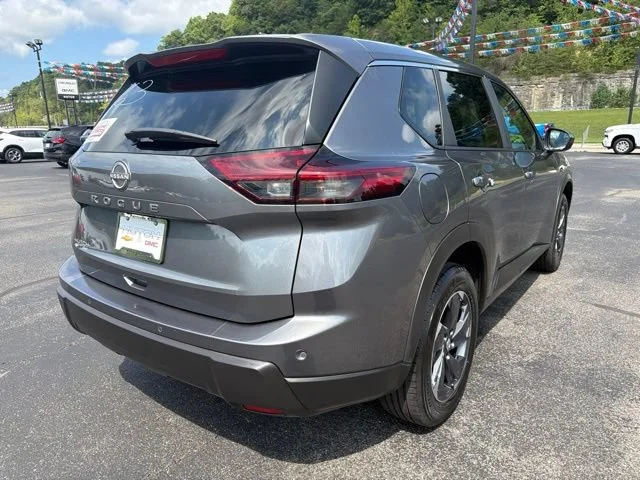 Used 2026 Gray Nissan SV image 3