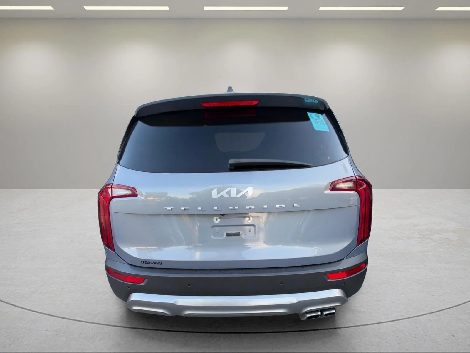 Used 2022 Everlasting Silver Kia S image 8