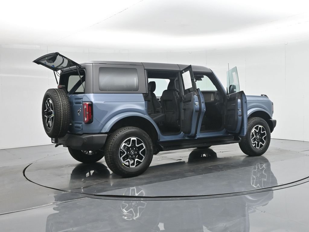 New 2025 Azure Gray Metallic Tri-Coat Ford Outer Banks image 5