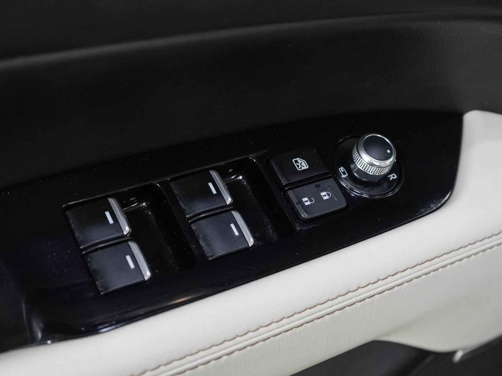 Used 2019 Machine Gray Metallic Mazda Grand Touring Reserve image 22