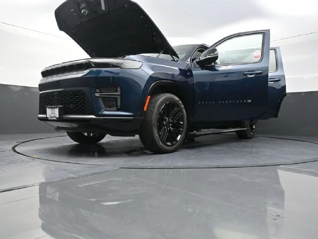 New 2026 Fathom Blue Pearl-Coat Exterior Paint Jeep Limited Reserve image 31
