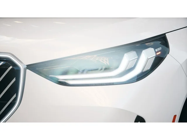 New 2026 Mineral White Metallic BMW  image 6