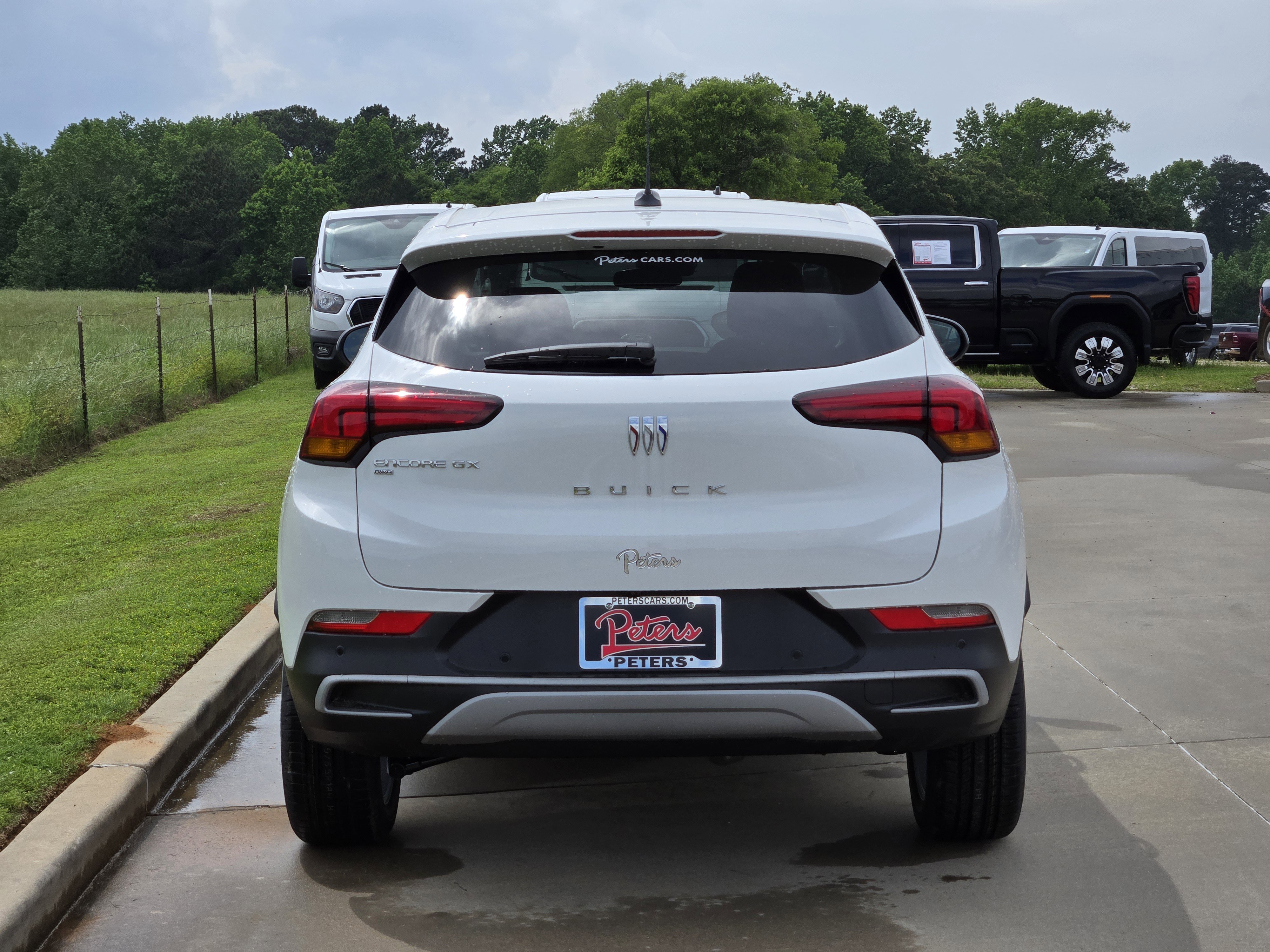 New 2026 Summit White Buick Preferred image 5
