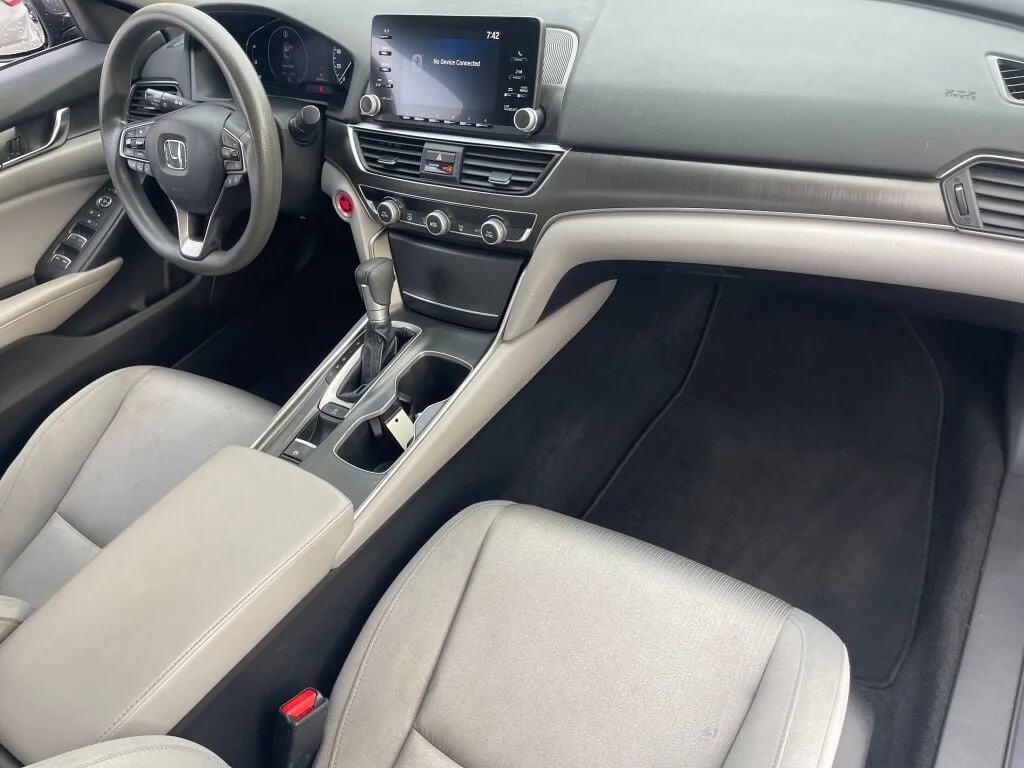Certified Used 2018 Modern Steel Metallic Honda LX 1.5T image 29