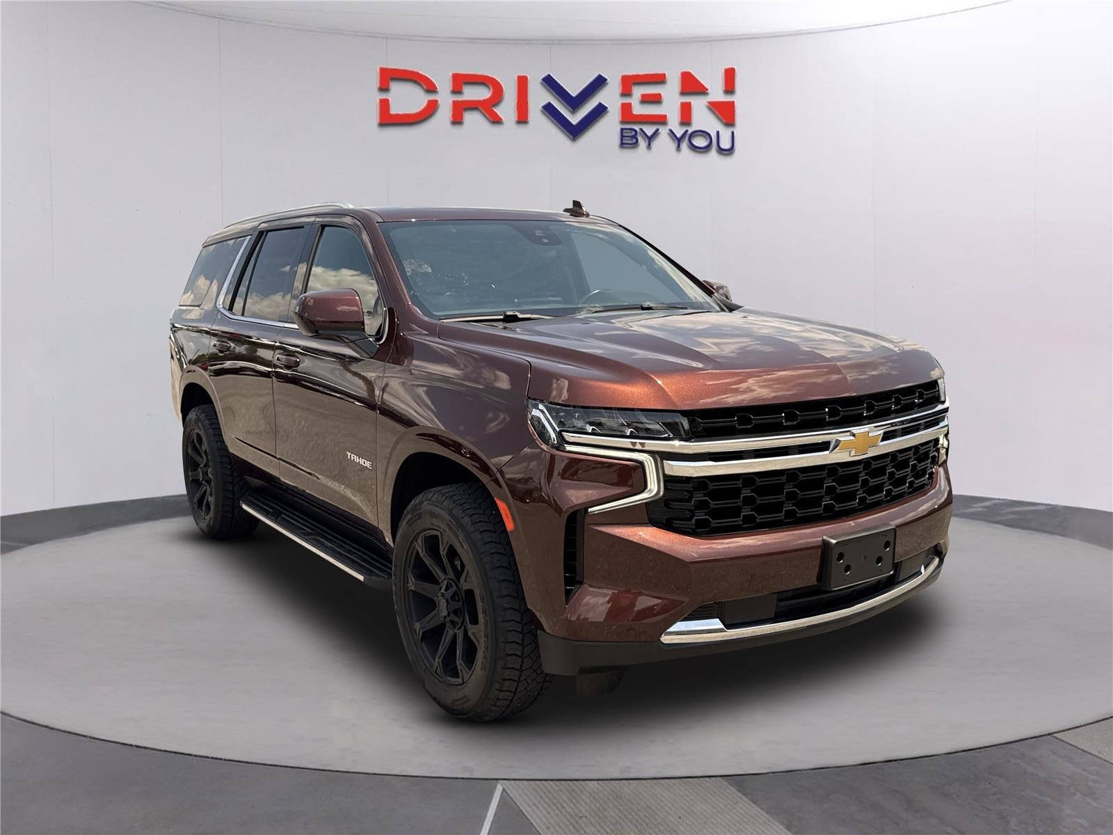 Used 2023 Auburn Metallic Chevrolet LS image 2
