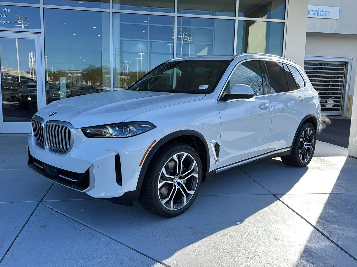 2026 BMW X5 sDrive40i's photo