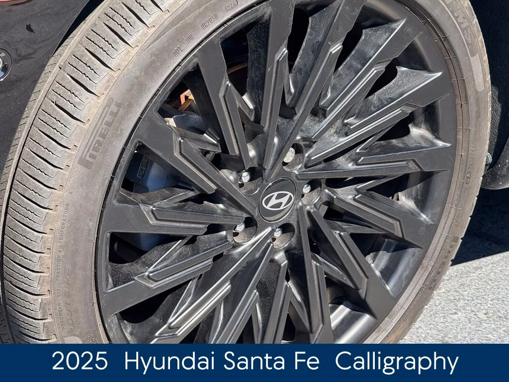 Used 2025 Gray Hyundai Calligraphy image 5