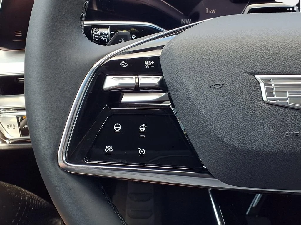 New 2026 Vibrant White Tricoat Cadillac Sport image 20