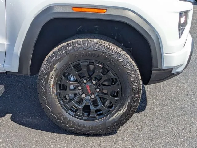 New 2026 Summit White GMC Elevation image 11