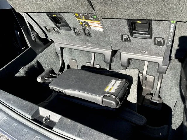 Used 2019 Gray Toyota SE image 27