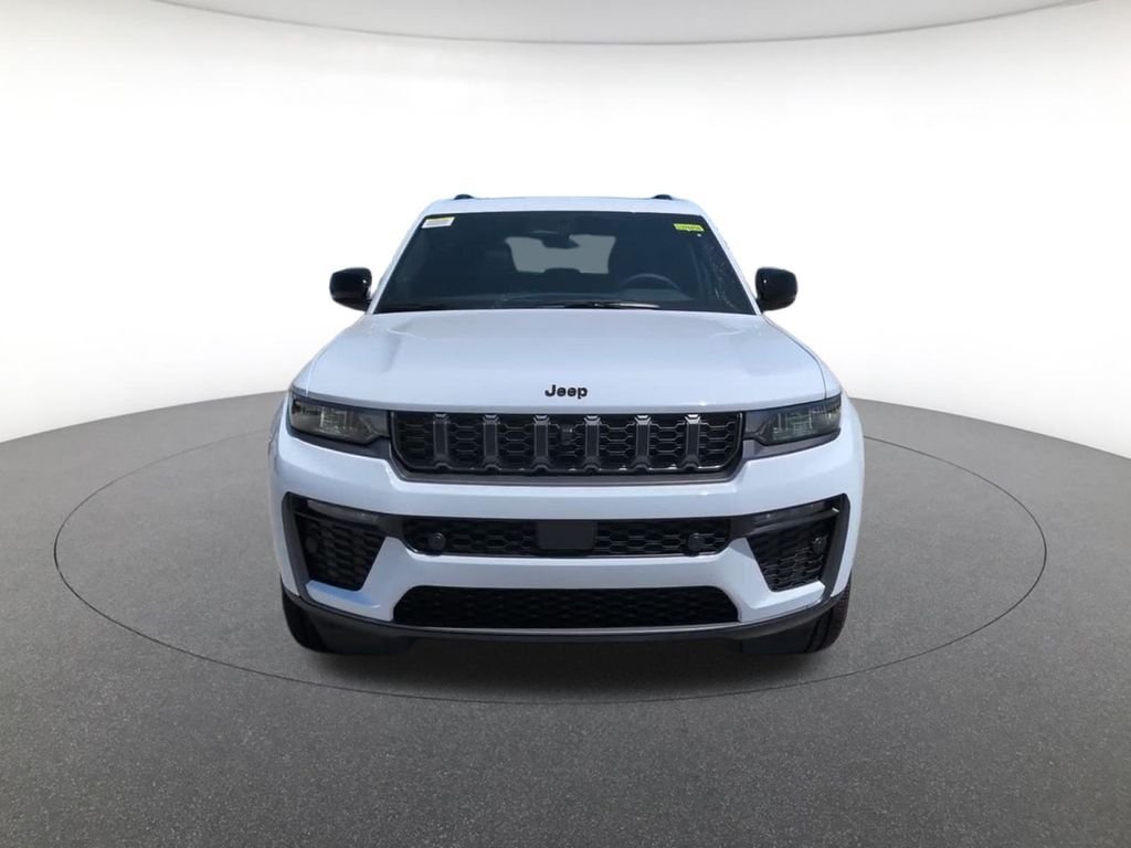 New 2026 White Jeep  image 19