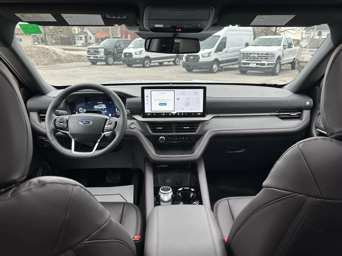 New 2026 White Ford Platinum image 14