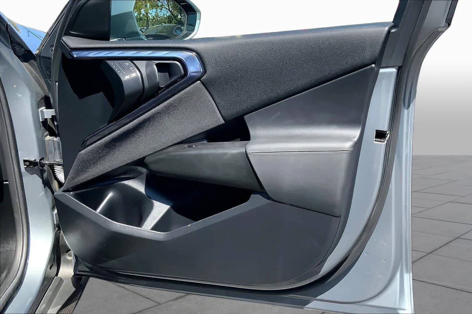 Used 2025 Skyscraper Gray Metallic BMW 30 xDrive image 22